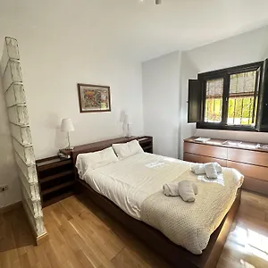 https://calle-infantes-centro-de-sevilla.es-andalucia.com